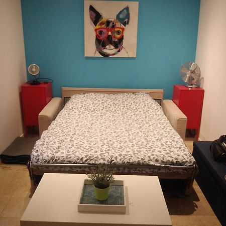Appartement Le Saint Louis Blue Bulldog à Hyères Extérieur photo