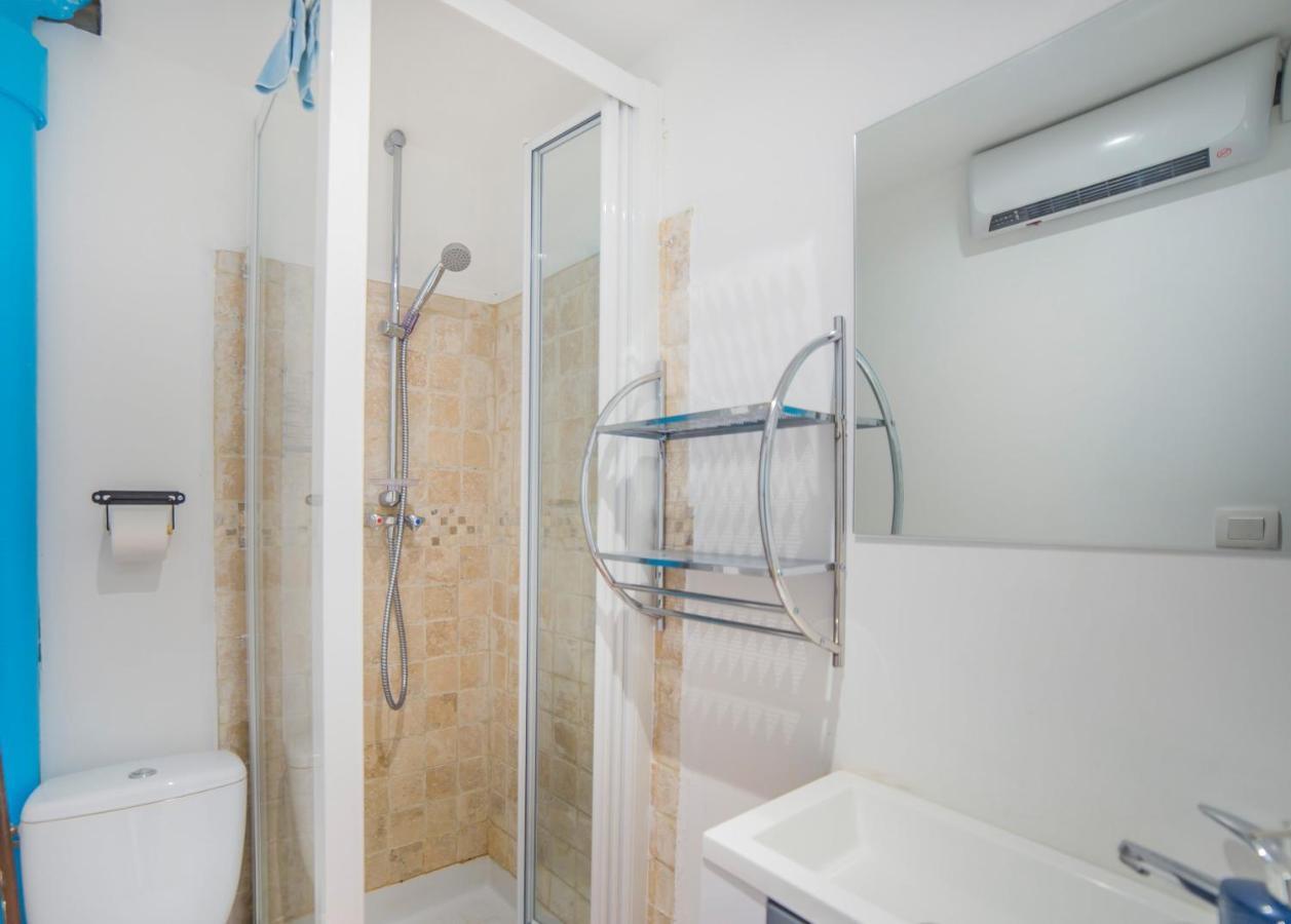 Appartement Le Saint Louis Blue Bulldog à Hyères Extérieur photo
